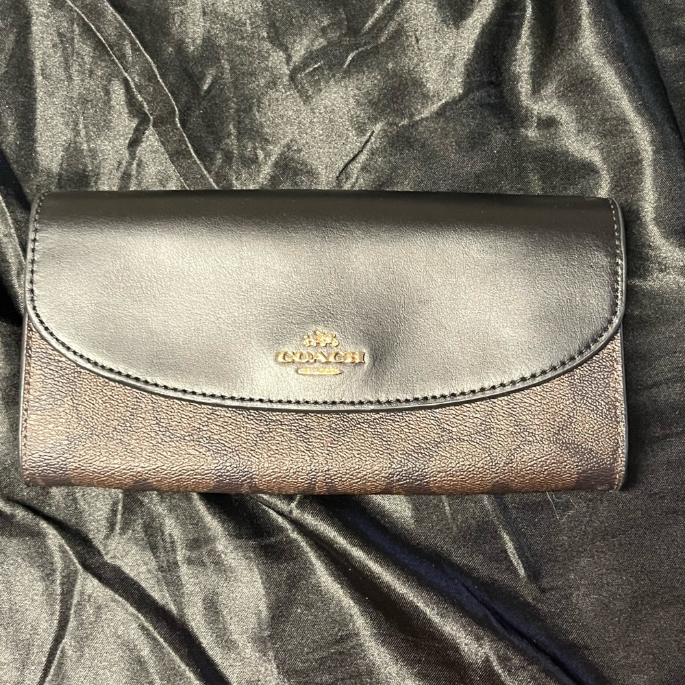Coach Black and Brown Wallet with Classic Design